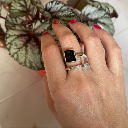 Anillo plata turmalina + punta cristal
